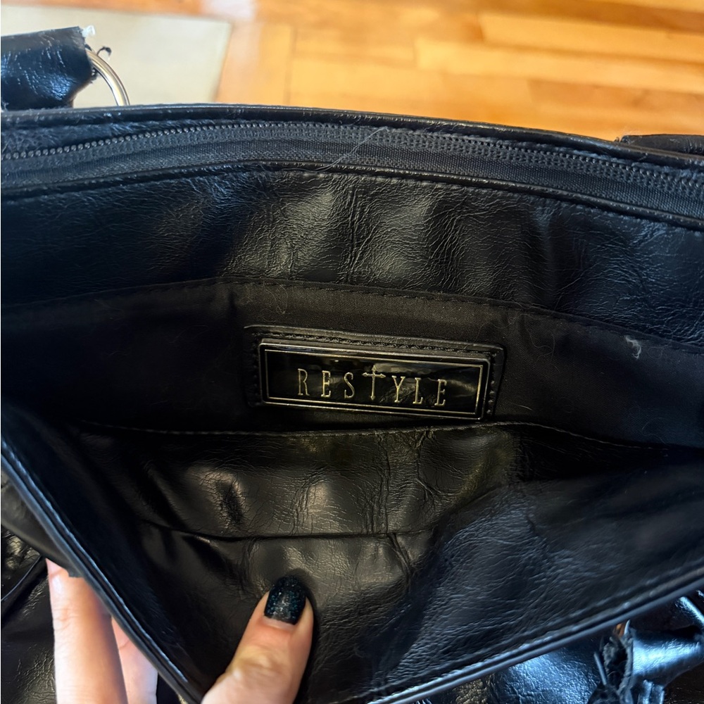 Rare sold out Restyle moon bar hand/shoulder bag - Picture 3 of 3